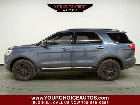 Used 2018 Ford Explorer XLT w/ Equipment Group 202A image 2