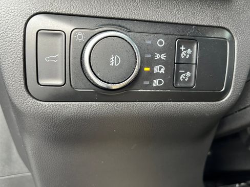 Used 2024 Ford Escape Platinum image 17