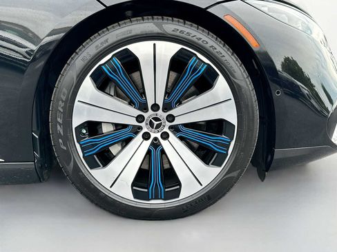 Used 2022 Mercedes-Benz EQS 580 4MATIC Sedan image 31
