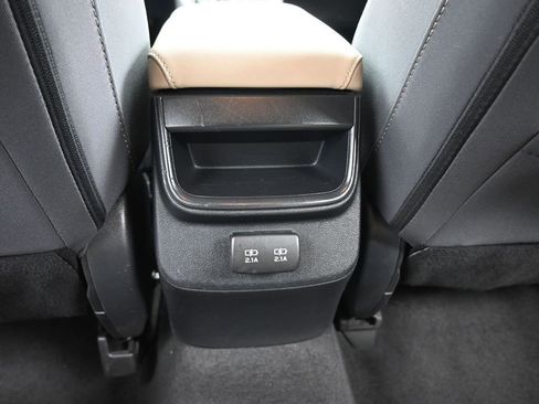 Used 2021 Subaru Outback Premium image 34