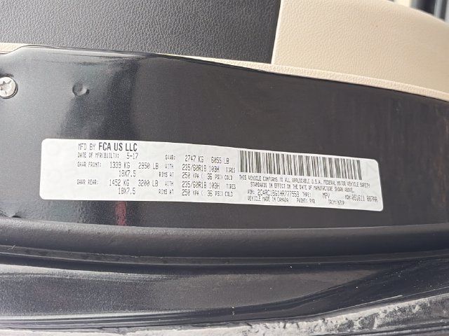 Used 2017 Chrysler Pacifica Touring Plus w/ Tire & Wheel Group FWD image 50