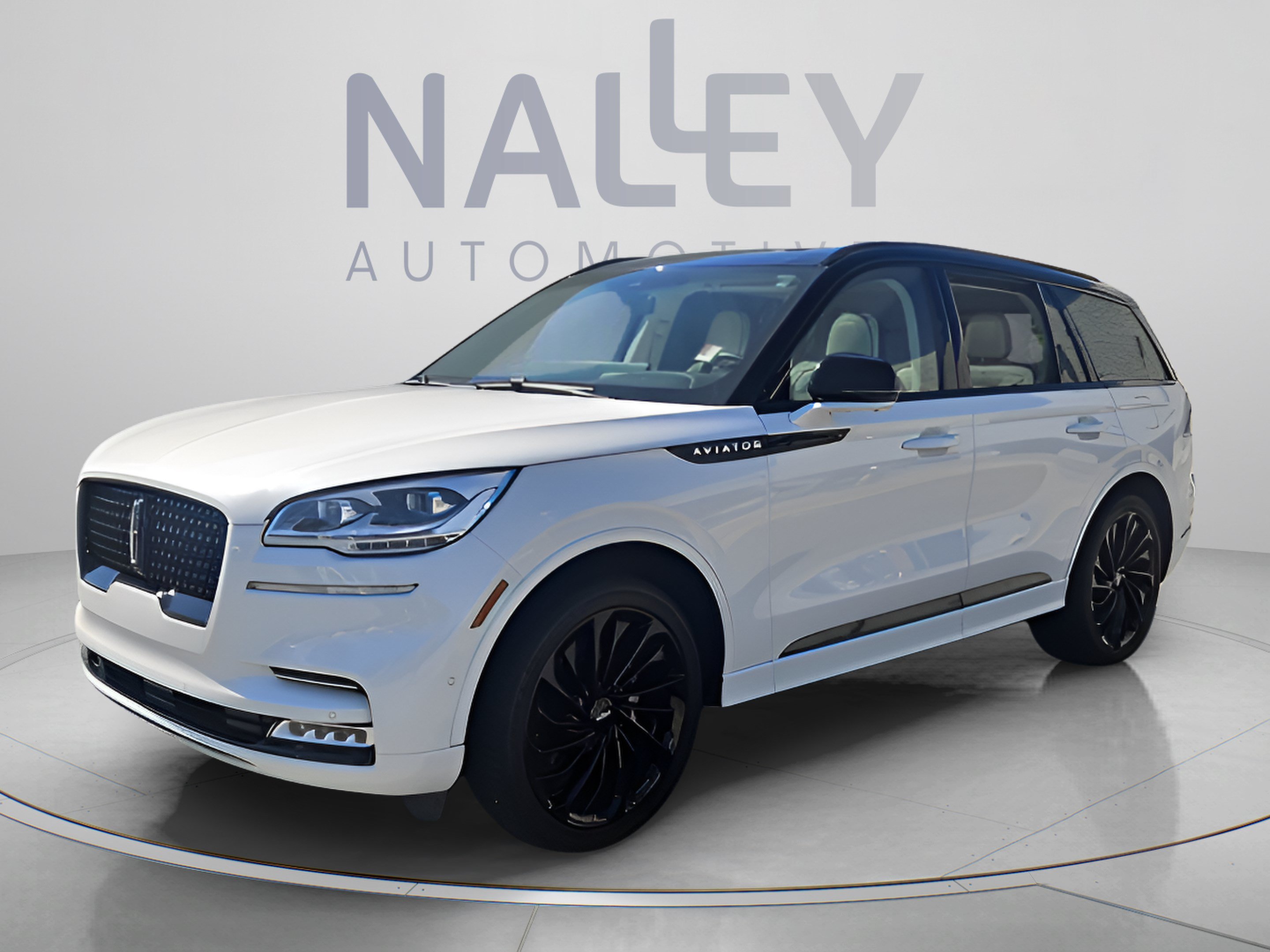 Used 2024 Lincoln Aviator Black Label AWD/4WD image 1