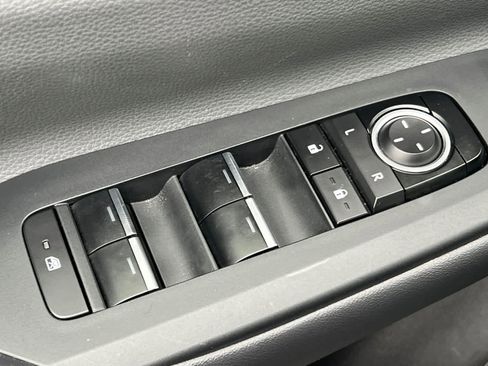 Certified 2024 Toyota Prius XLE image 13