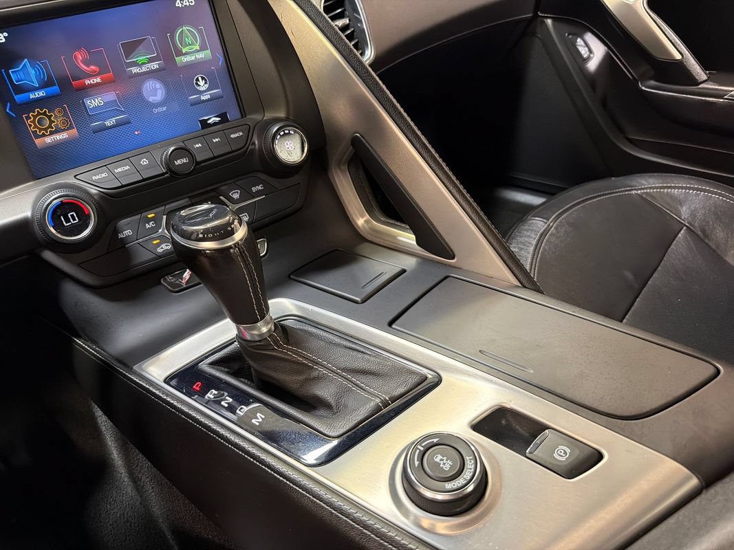 Used 2019 Chevrolet Corvette Stingray Coupe w/ 1LT RWD image 22