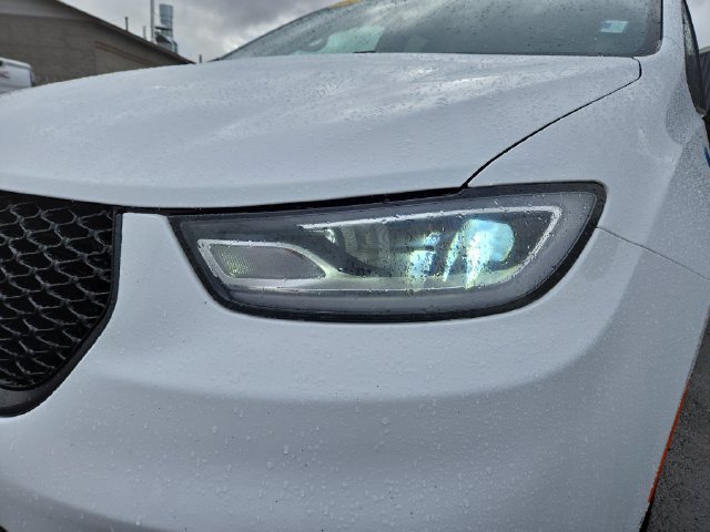 Used 2024 Chrysler Pacifica Limited FWD image 7