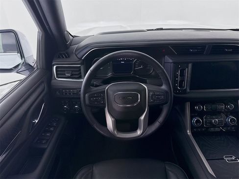 Used 2021 GMC Yukon Denali image 23