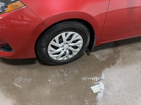 Used 2019 Toyota Corolla LE FWD image 9