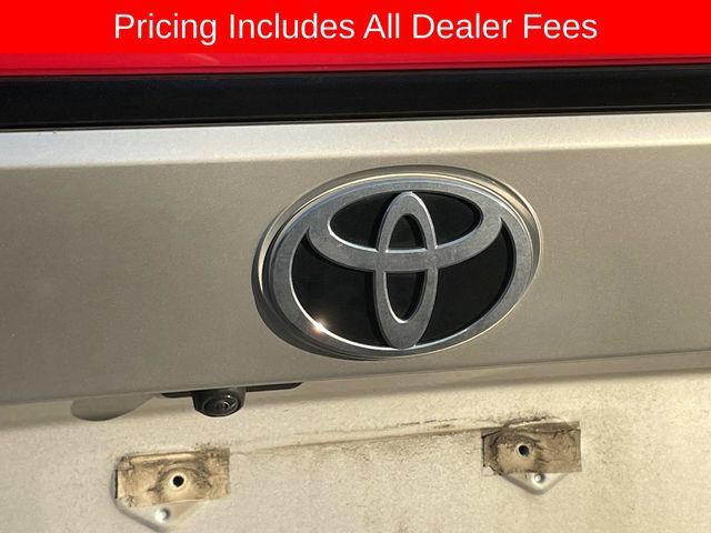 Used 2024 Toyota bZ4X FWD image 7
