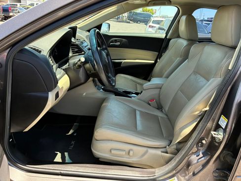 Used 2014 Acura ILX w/ Premium Package FWD image 15