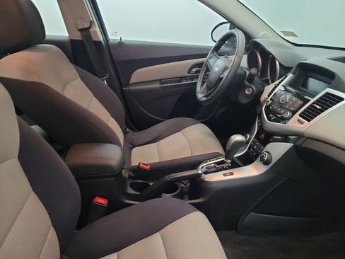 Used 2014 Chevrolet Cruze LS FWD image 21
