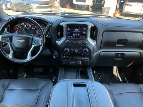 Used 2021 Chevrolet Silverado 1500 LTZ w/ LTZ Premium Package image 15