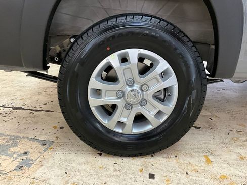 New 2025 RAM ProMaster 1500 w/ Quick Order Package 22G SLT image 15