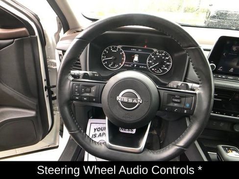 Certified 2023 Nissan Rogue SV w/ SV Premium Package AWD/4WD image 17