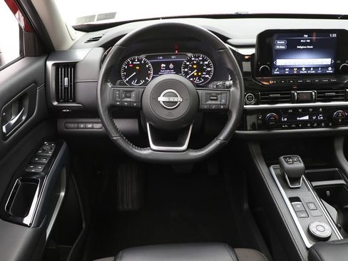 Used 2022 Nissan Pathfinder SL w/ SL Premium Package image 16