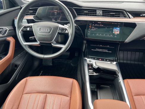 Used 2022 Audi e-tron Premium Plus AWD/4WD image 13