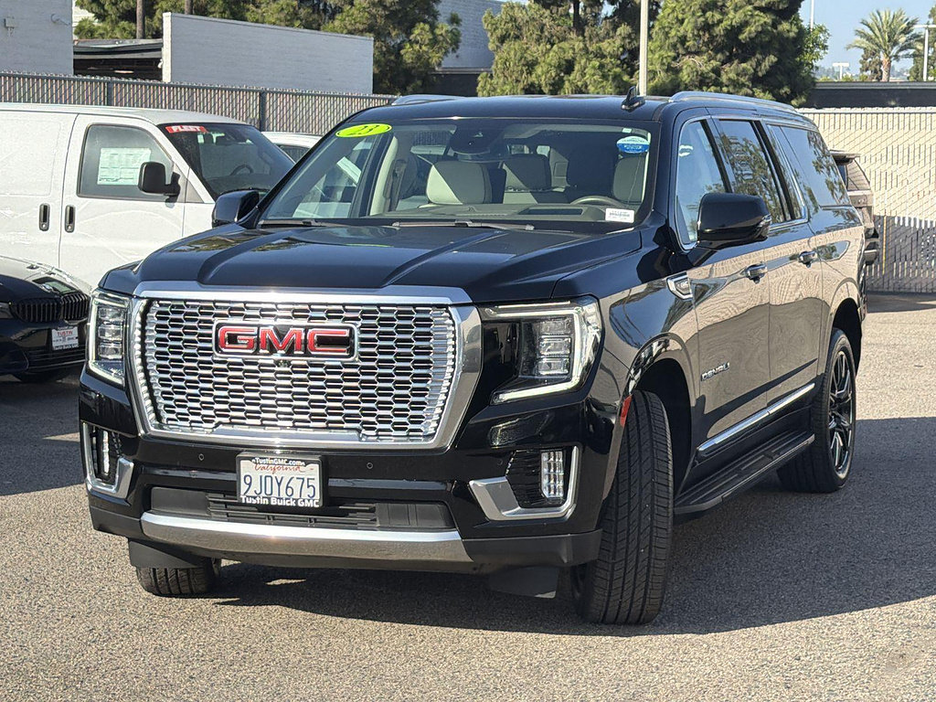 Used 2023 GMC Yukon XL Denali w/ LPO, Floor Liner Package AWD/4WD image 3