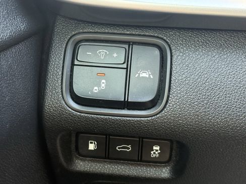 Used 2020 Kia Optima LX image 10