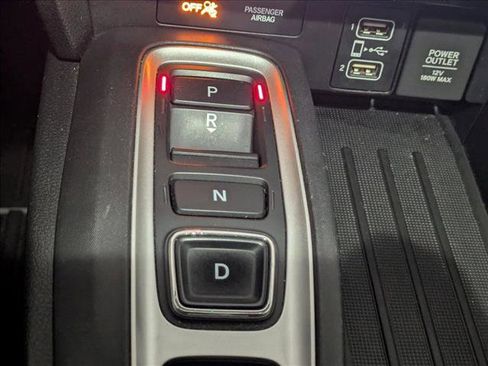 Used 2021 Honda Insight Touring image 12