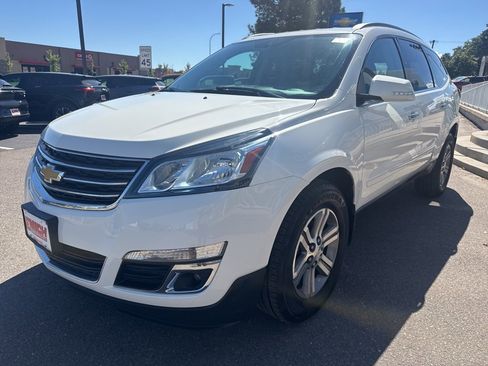 Used 2015 Chevrolet Traverse LT image 6