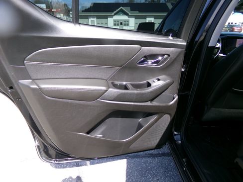 Used 2020 Chevrolet Traverse Premier w/ Redline Edition image 14