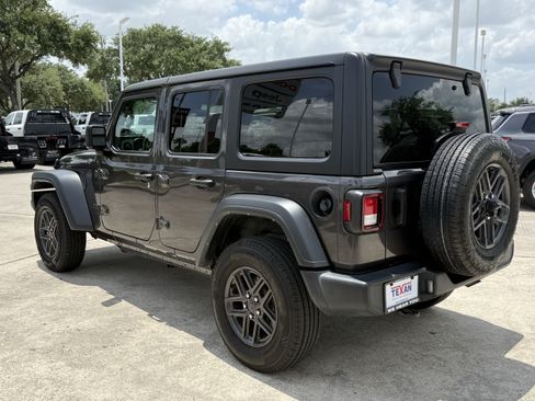 Used 2024 Jeep Wrangler Unlimited Sport AWD/4WD image 7
