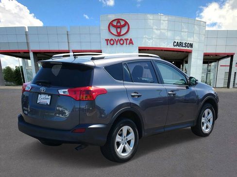Used 2013 Toyota RAV4 XLE AWD/4WD image 5