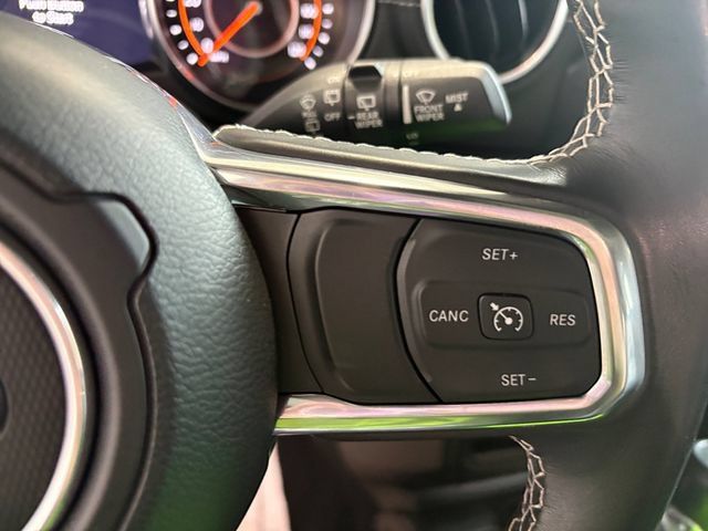 Used 2022 Jeep Wrangler Unlimited Sahara w/ LED Lighting Group AWD/4WD image 21