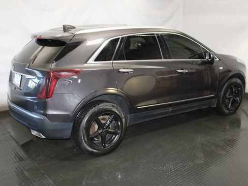Used 2017 Cadillac XT5 Luxury AWD/4WD image 5