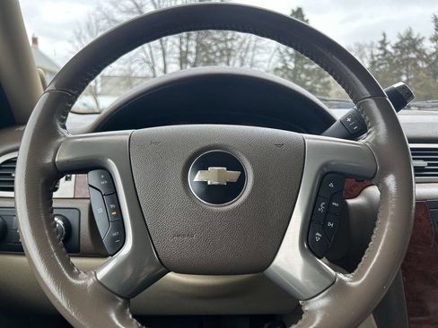 Used 2010 Chevrolet Tahoe LTZ image 12