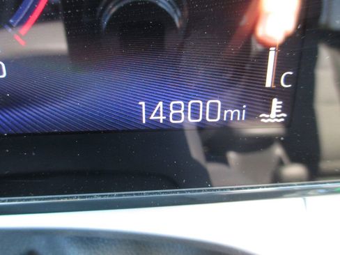 Used 2025 Chevrolet Trax LT w/ Driver Confidence Package FWD image 27