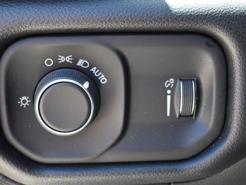 Used 2024 RAM 5500 Tradesman w/ Chrome Appearance Group AWD/4WD image 24