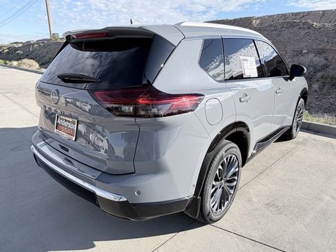 Certified 2024 Nissan Rogue Platinum image 8