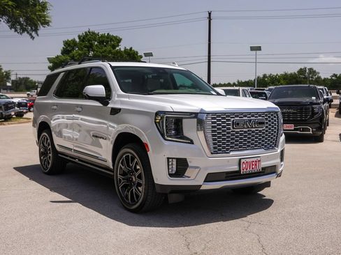 Used 2023 GMC Yukon Denali w/ Denali Reserve Package AWD/4WD image 9