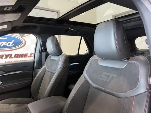 Used 2025 Ford Explorer ST w/ Sun And Sound Package image 11
