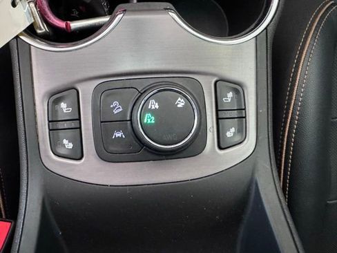 Used 2024 GMC Terrain AT4 image 23