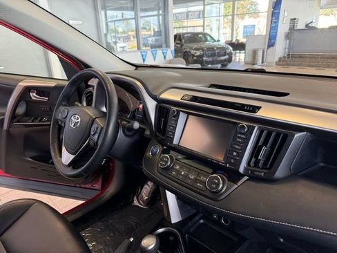 Used 2018 Toyota RAV4 Limited w/ Advanced Technology Package AWD/4WD image 27