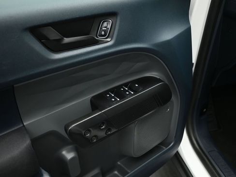 Certified 2022 Ford Maverick XL image 10