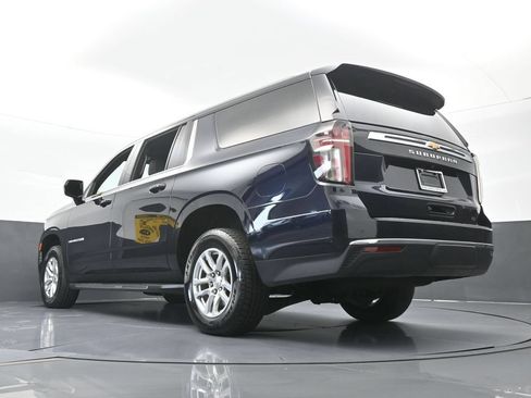 Used 2024 Chevrolet Suburban LT AWD/4WD image 60