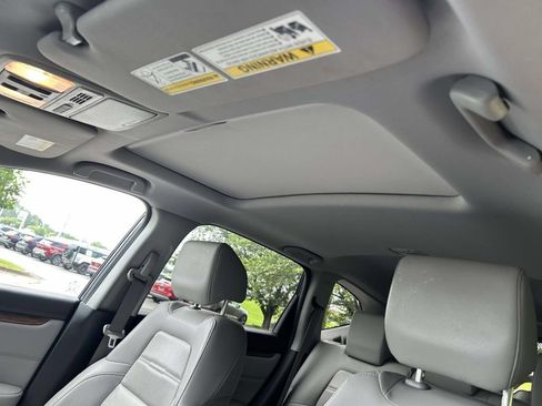 Used 2018 Honda CR-V Touring image 13