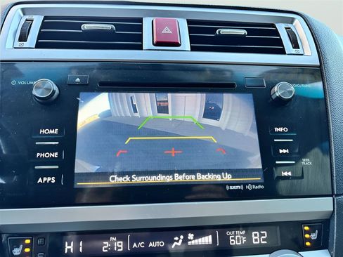 Used 2016 Subaru Outback 2.5i Premium image 24