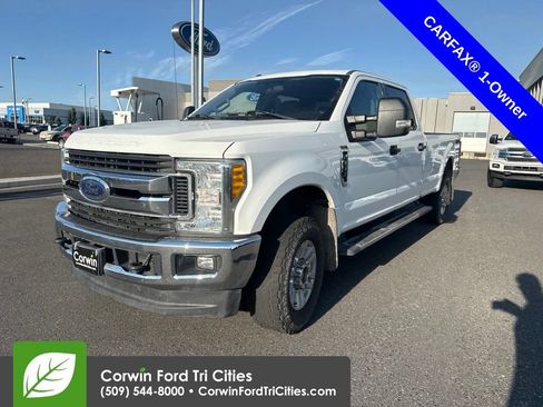 Used 2017 Ford F350 XLT w/ FX4 4x4 Off Road Package image 4