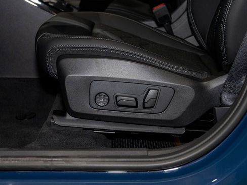 Used 2026 BMW X1 xDrive28i w/ Technology Package image 16