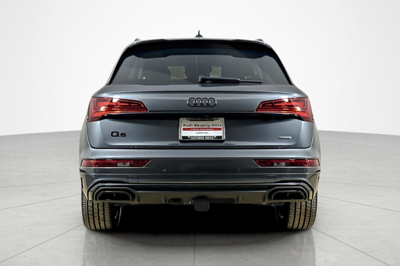 Used 2023 Audi Q5 2.0T Premium Plus w/ Premium Plus Package AWD/4WD image 4