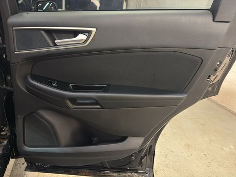 Used 2017 Ford Edge SEL AWD/4WD image 24