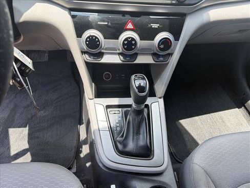 Used 2019 Hyundai Elantra SEL FWD image 15