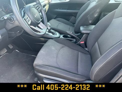 Used 2024 Kia Forte LXS w/ LXS Technology Package FWD image 13
