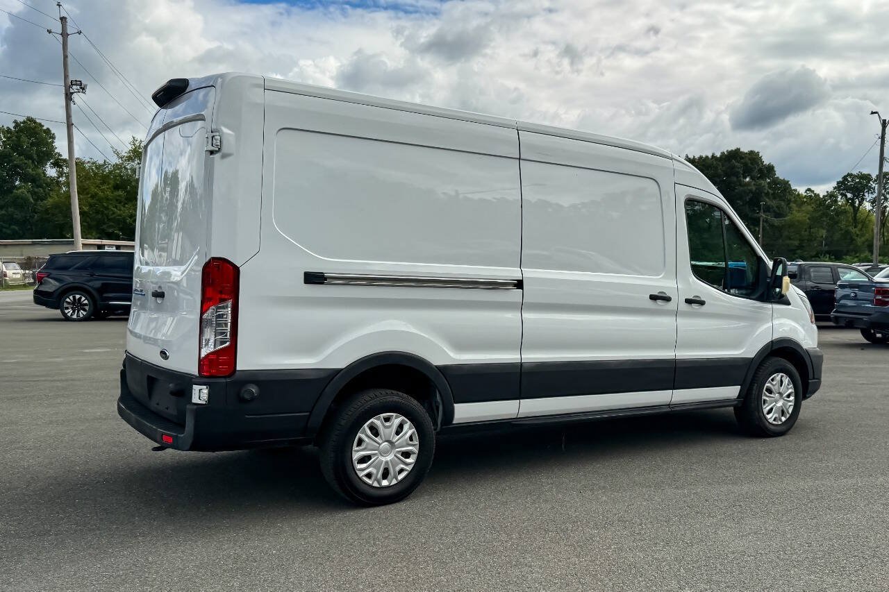 Used 2022 Ford E-Transit Medium Roof w/ Parcel Delivery Package RWD image 3