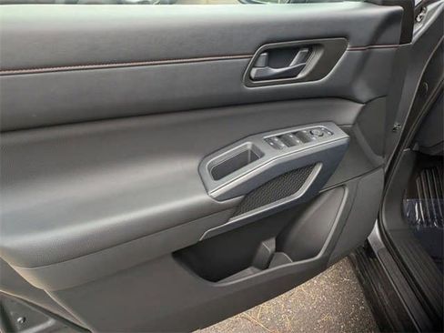 Used 2024 Nissan Pathfinder Rock Creek image 17