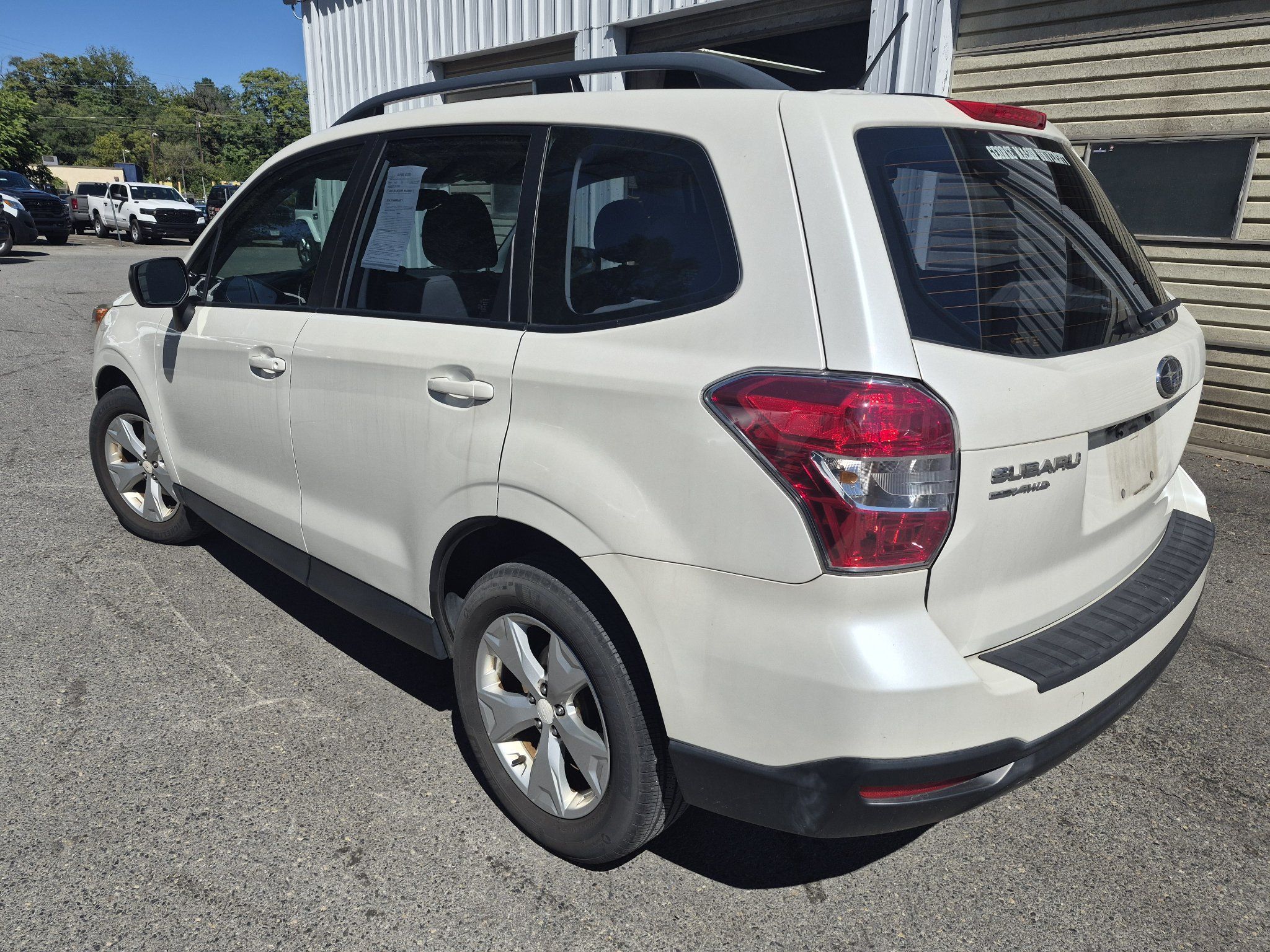 Used 2015 Subaru Forester 2.5i w/ Alloy Wheel Package AWD/4WD image 4