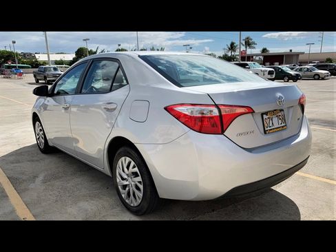 Used 2017 Toyota Corolla LE image 5